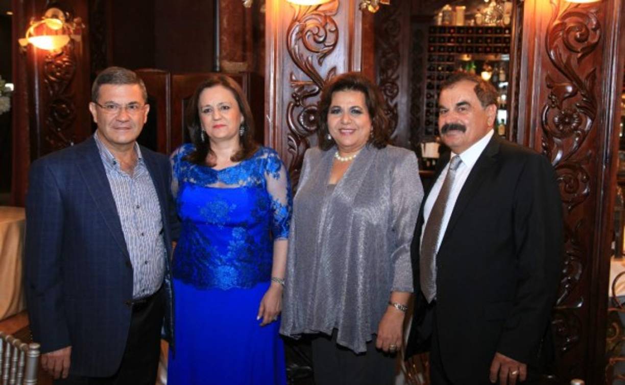 Spiro y Raymunda Maalouf con Liset y Riad Aude.