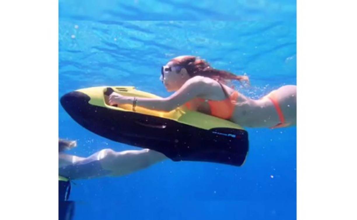 Thalía en un sensual bikini.