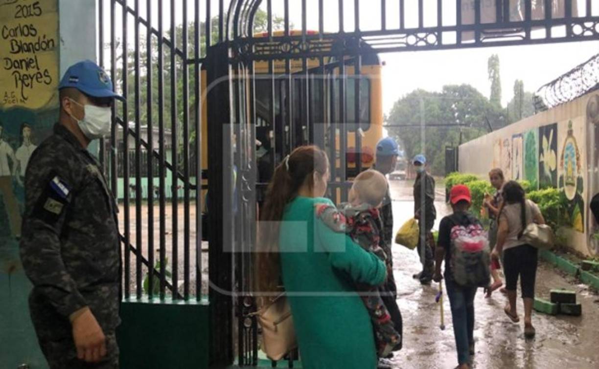 A todos los damnificados que estaban en El Patria los trasladaron hacia San Pedro Sula.