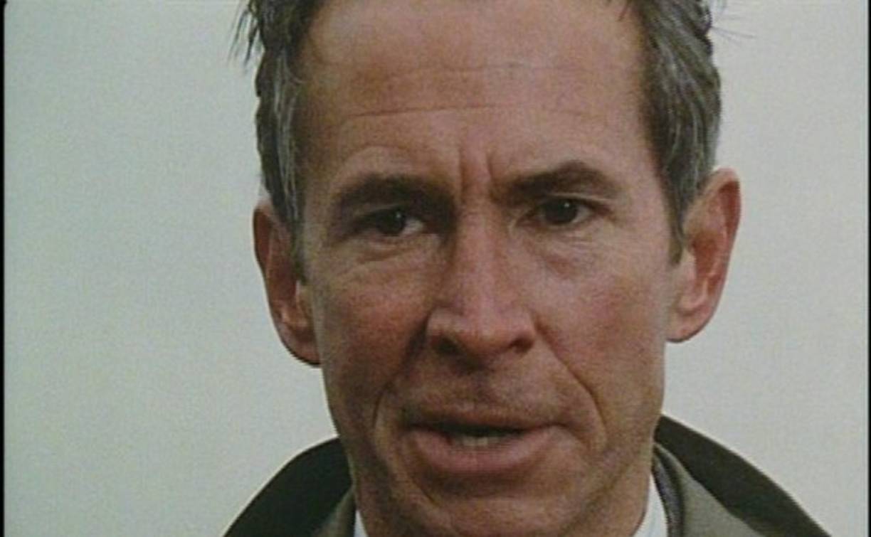 El actor Anthony Perkins, quien mantuvo varios romances con hombres como Tab Hunter o Rudolf Nureyev. Murió por complicaciones derivadas del sida el 12 de septiembre de 1992, a los 60 años.