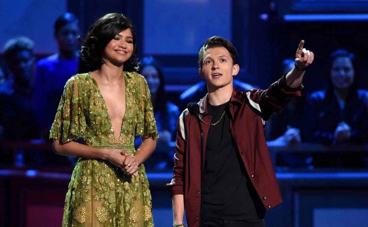 La actriz ha añadido que amar a alguien -no ha especificado a quién- es algo sagrado y especial: “Cuando realmente amas y te preocupas por alguien, algunos momentos o cosas, desearías que fueran tuyos”.