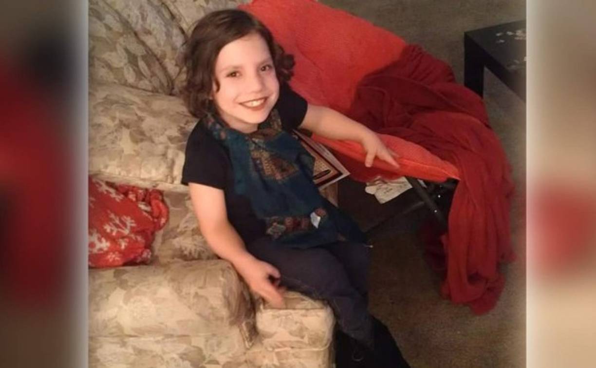 Nueva información ha surgido sobre la historia de la niña con enanismo que fue adoptada por una pareja estadounidense.