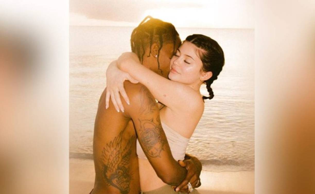 Kylie Jenner y su pareja Travis Scott, siguen celebrando a lo grande el cumpleaños del rapero.