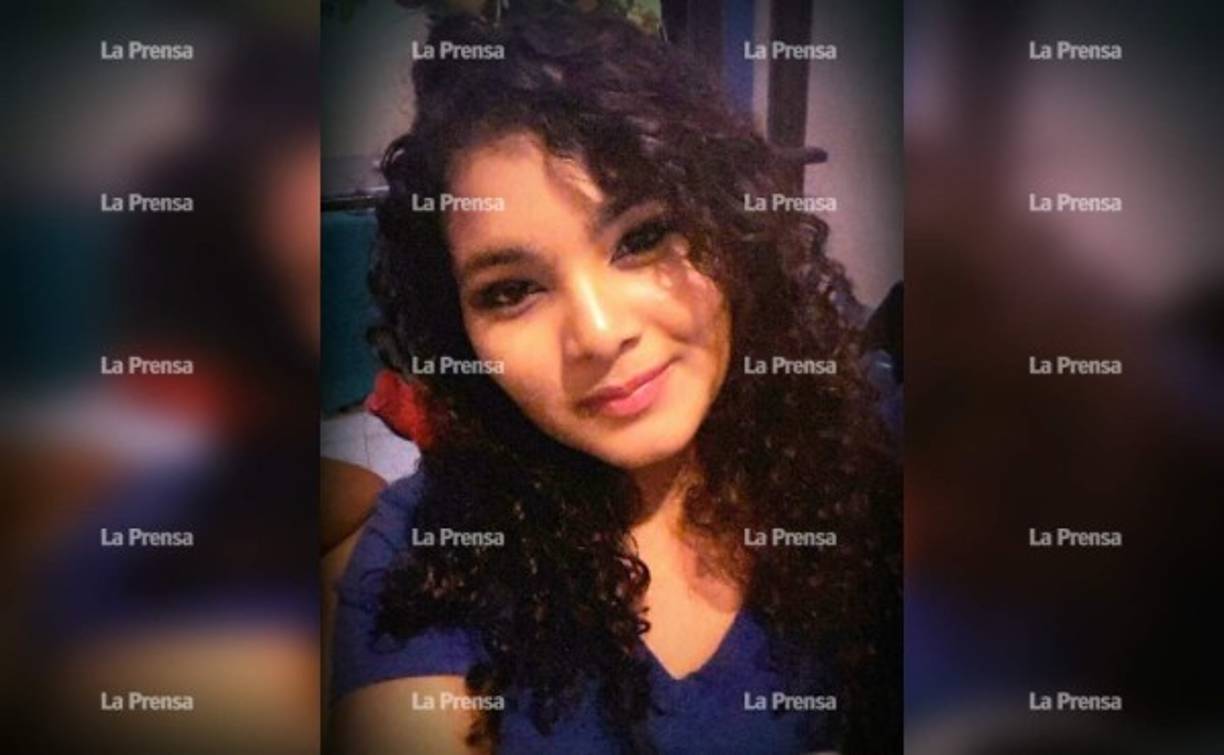Denisse, su novio y dos jóvenes que eran primos, se conducían en los dos vehículos livianos que participaron en el accidente de tránsito.