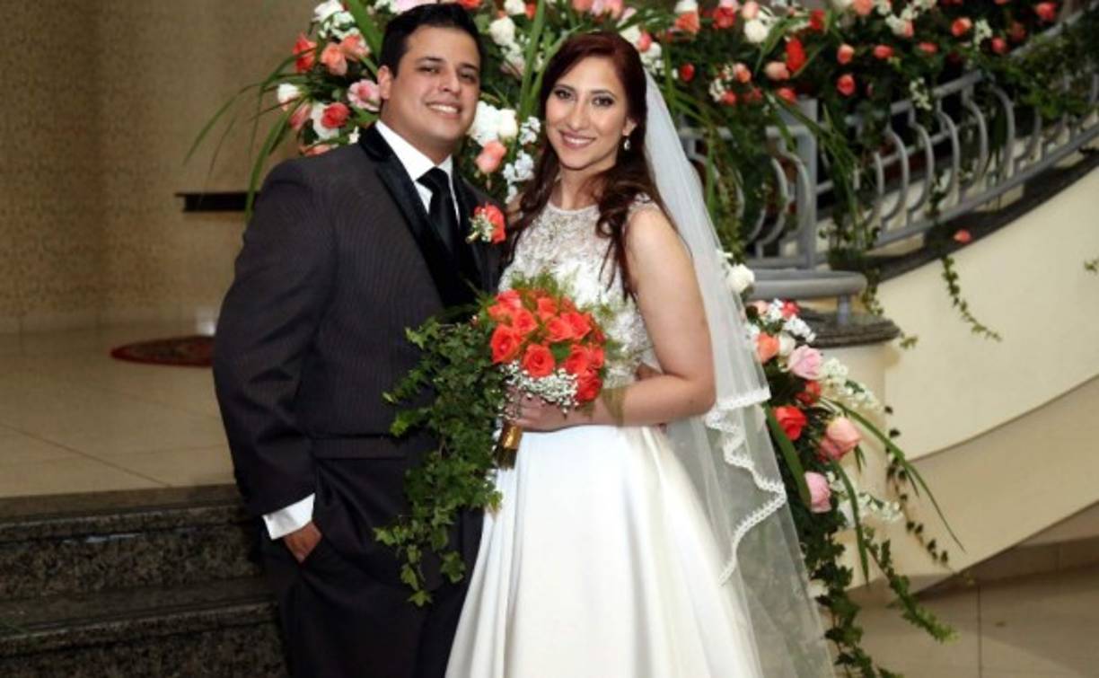 Los novios José Manuel Espinal Madrid y Jessica Erlinda Sabillón Vallejo tuvieron un noviazgo de cuatro años.