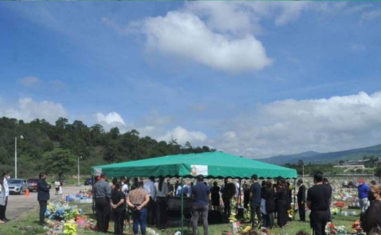 Los parientes agradecieron a la población por las muestras de cariño y oraciones expresadas durante este proceso difícil.