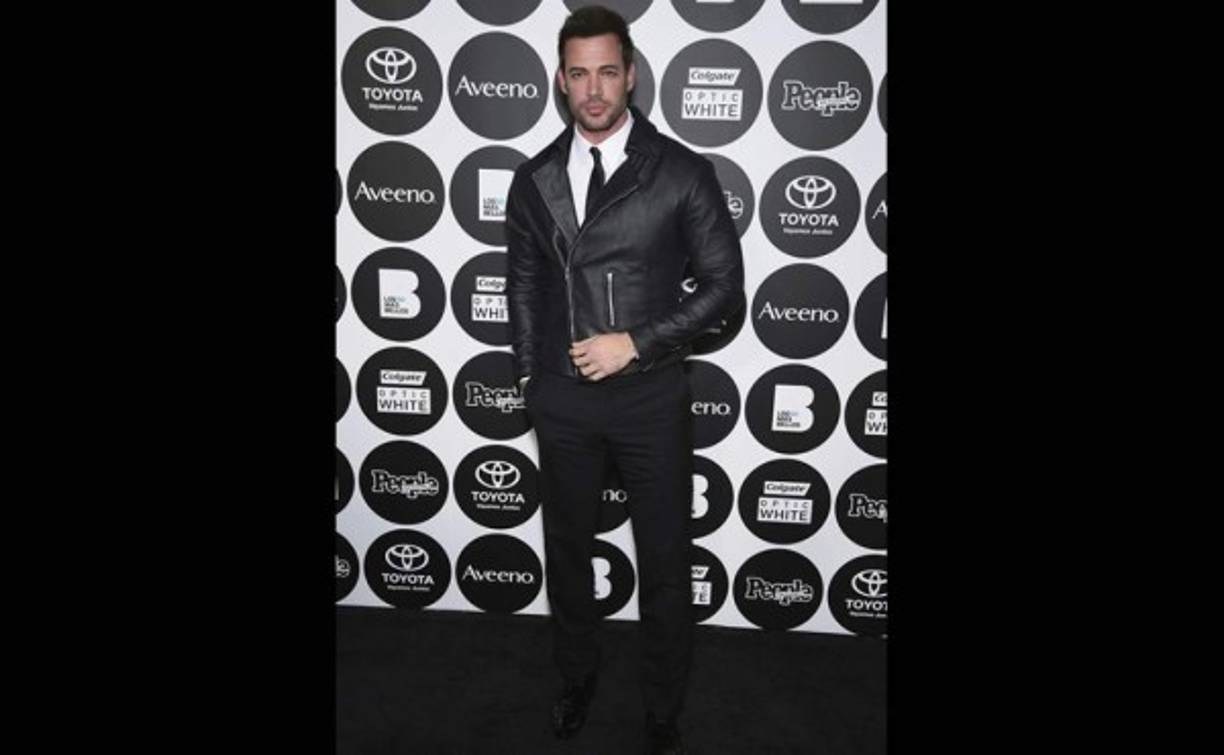 WILLIAM LEVY. El galán cubano se robó todas las miradas con esta chaqueta de cuero de la diseñadora colombiana Kathy Kopp.