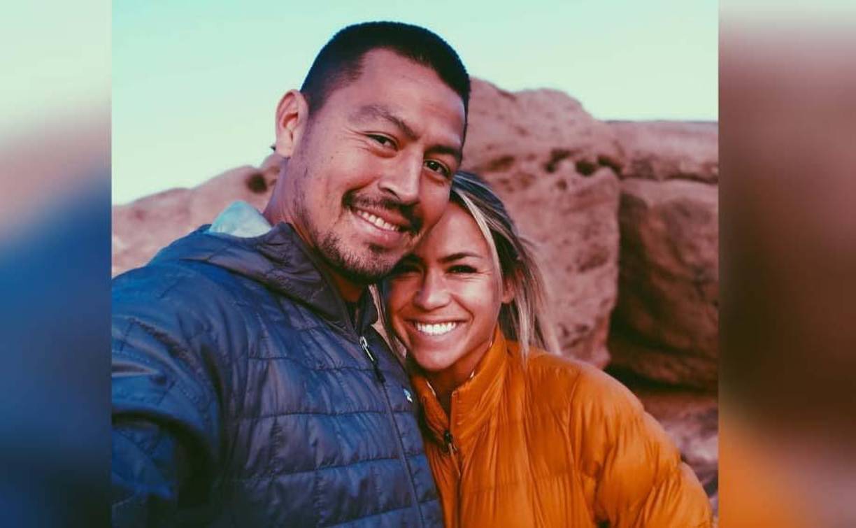 Lo’eau LaBonta y Roger Espinoza se casaron el pasado 12 de octubre.