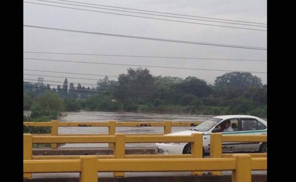 El puente La Ica en La Lima, Cortés hoy 16 de octubre del 2014.