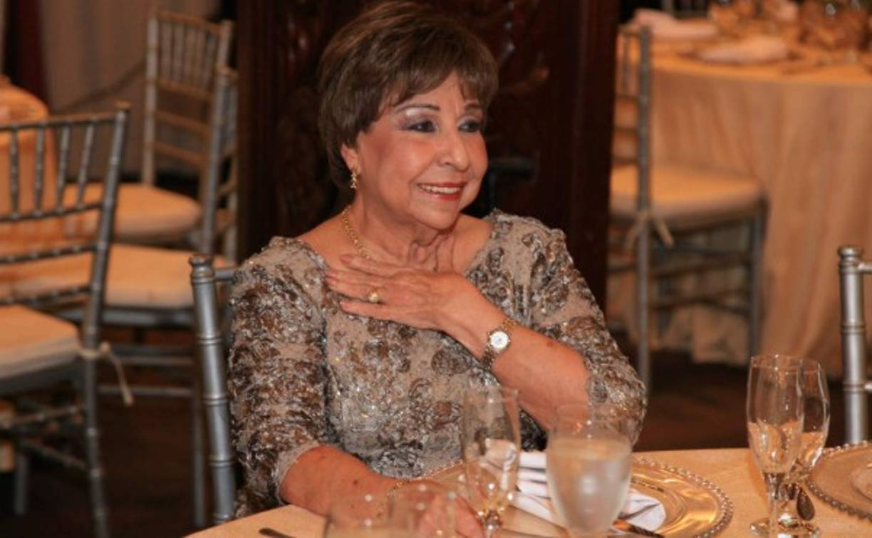 Bellísima lució la abuela de la novia Maruca Faraj .