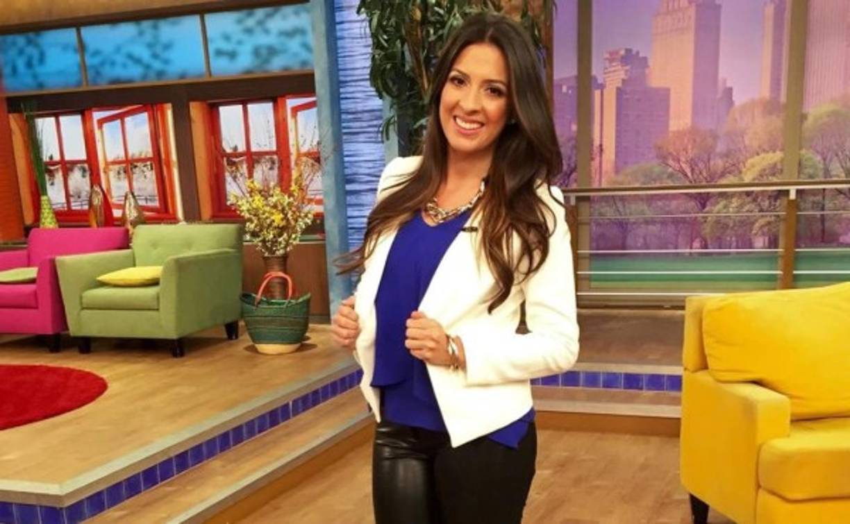 La hondureña está comprometida con las causas sociales. Hace unos años en un evento en Miami conoció de la Fundación Amor y Vida y desde entonces con varios artistas internacionales para realizar actividades de recaudación de fondos.