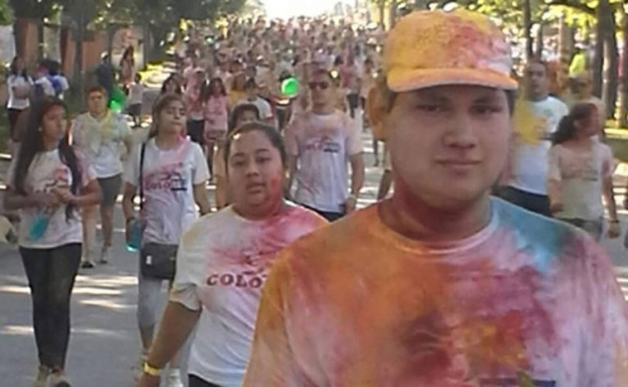 Muchos participaron en el Colorun 2014 junto a sus amigos y compañeros.
