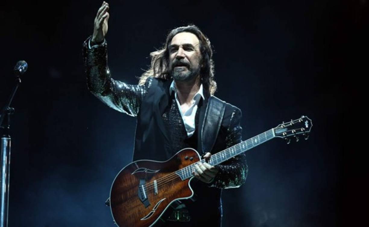 Un excelente escenario y una gran orquesta formaron parte del “show”