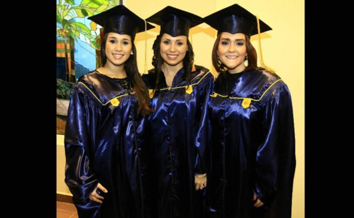 Andrea Figueroa, Denisse Gudiel y Daniela Brito.