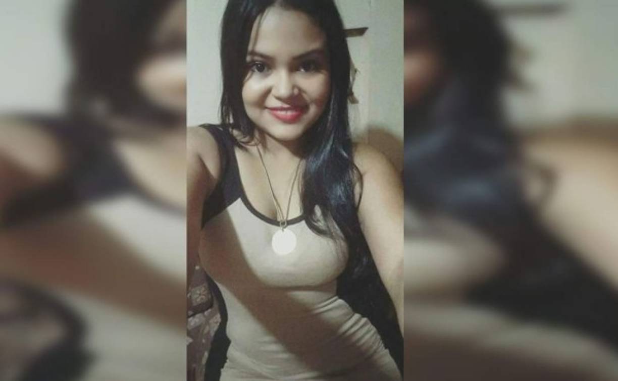 Una joven perdió la vida en un centro hospitalario de La Ceiba después de que fuera atacada a balazos por desconocidos.<br/>