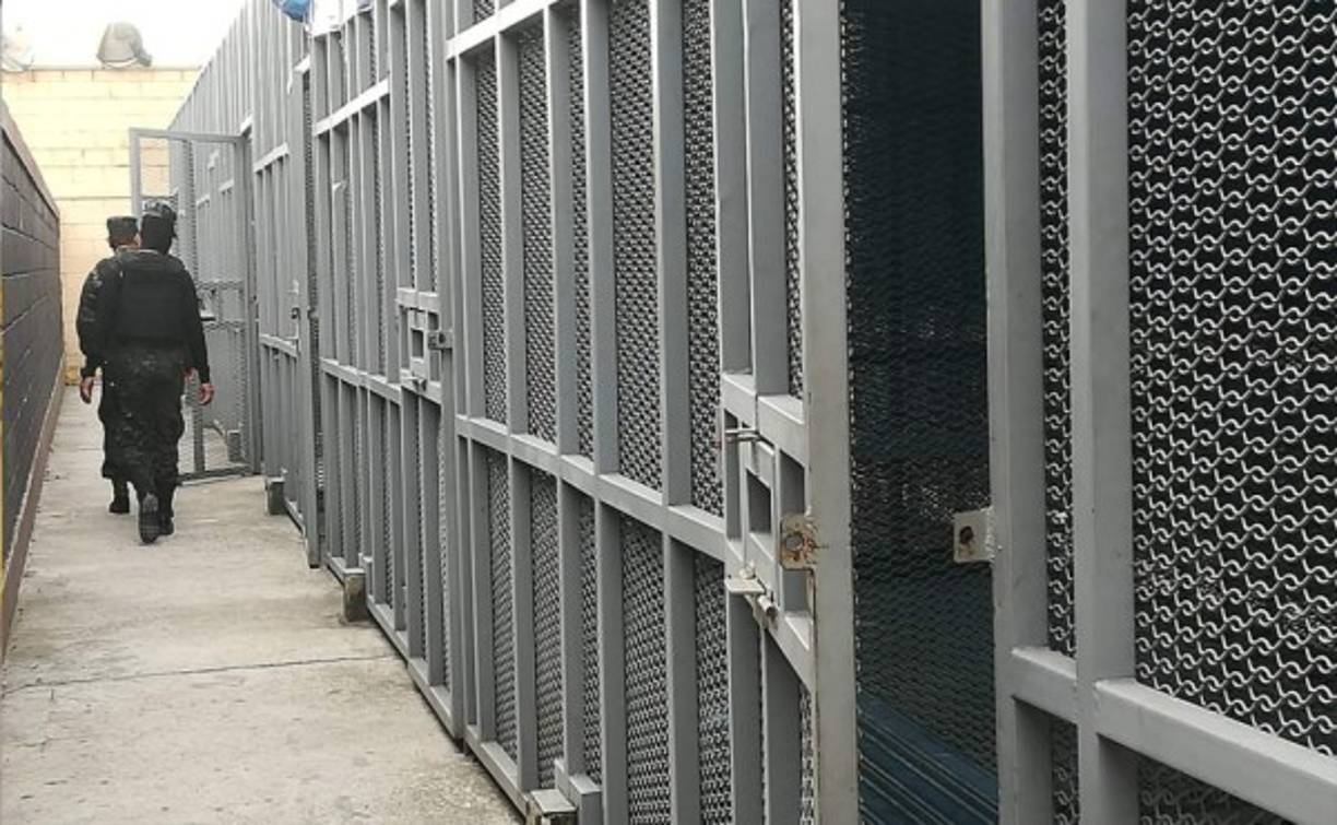 Esta imagen muestra las rejas del nuevo módulo de máxima seguridad en la zona central del país.