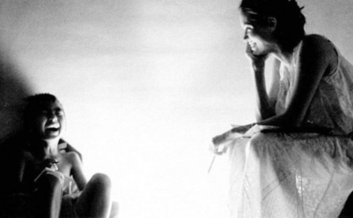 Las fotos más íntimas de Angelina Jolie tomadas por Brad Pitt.