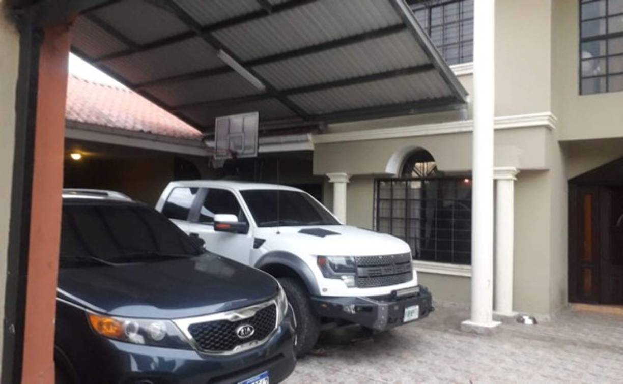 Según el Ministerio Público, los socios de los Valle Valle, durante ocho años, no pudieron justificar 165,510,444.98, lo que constituye el delito de lavado de activos.