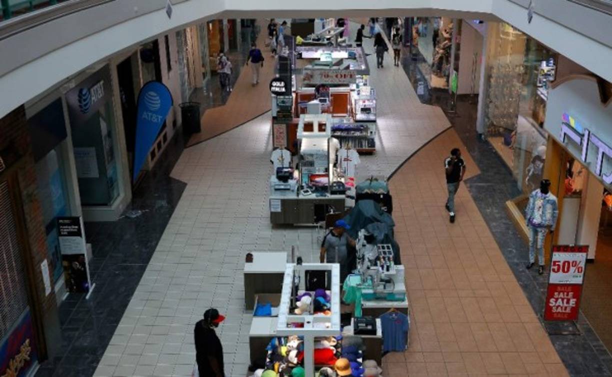 Se estima que los contagios podrían llegar a 200,000 diarios para finales de mes, unos 25,000 casos más que los que se contabilizan actualmente.