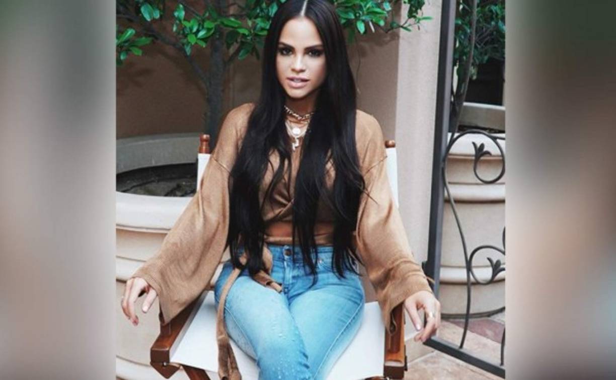 Natti Natasha provocó furor al mostrarse sin una gota de maquillaje ante las cámaras.