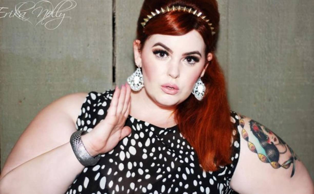 Tess Munster no solo encabezó titulares y un nuevo contrato cuando se convirtió en la primera modelo de su talla en firmar con una gran agencia; también inspiró a los usuarios de internet.