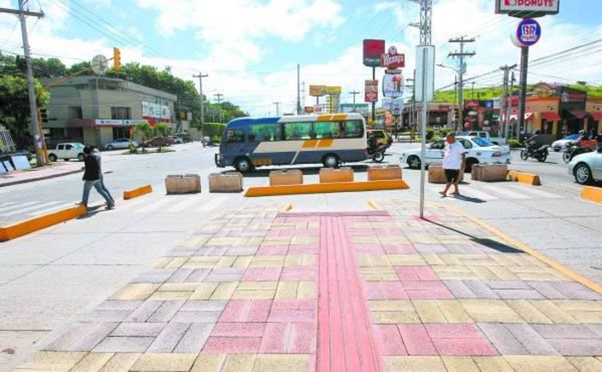 Ante este anuncio, el primero en brindar su opinión fue el exalcalde Ricardo Álvarez (2006-2014), ya que en su administración se comenzó a ejecutar este proyecto.