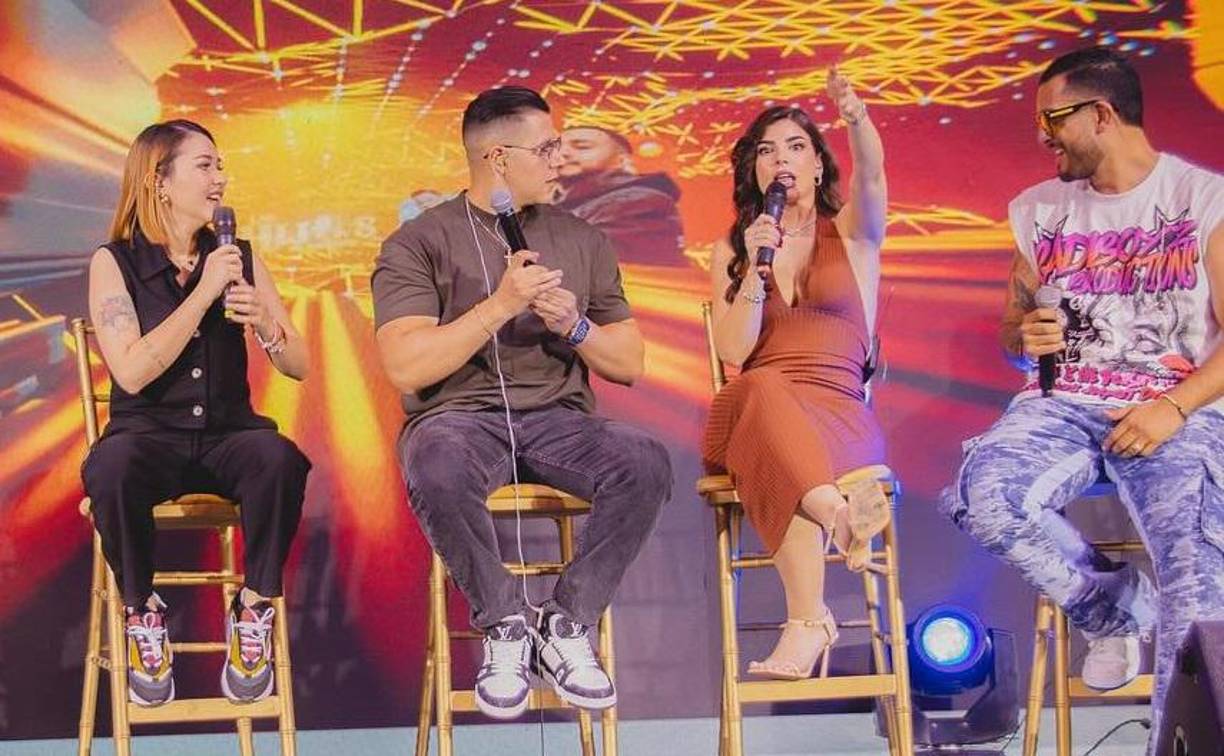 Y hace poco sonaron más fuerte las alarmas de algo entre ellos cuando “Los hijos de Morazán” transmitieron su show en vivo desde El Salvador, y la influencer subió al escenario a darle un beso en la mejilla a Fancony, lo que provocó que él se pusiera nervioso y el público no dejara de gritar para que bajara a regresarle el gesto a la salvadoreña. 