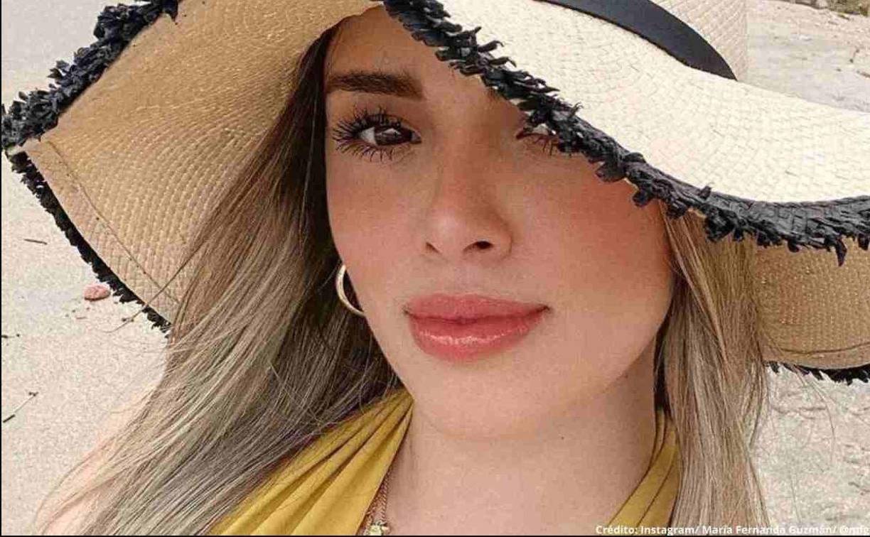 La revista TV Notas publicó una entrevista con dos fuentes cercanas a Belinda y Nodal, quienes aseguran que el artista fue infiel a Beli con su exnovia María Fernanda Guzmán (imagen). 