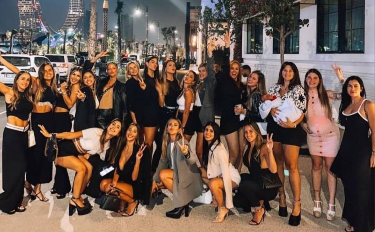 Las esposas de los jugadores de Argentina han tenido que cambiarse de hotel en Qatar y la preocupación es evidente en ellas y lógicamente en sus esposos.