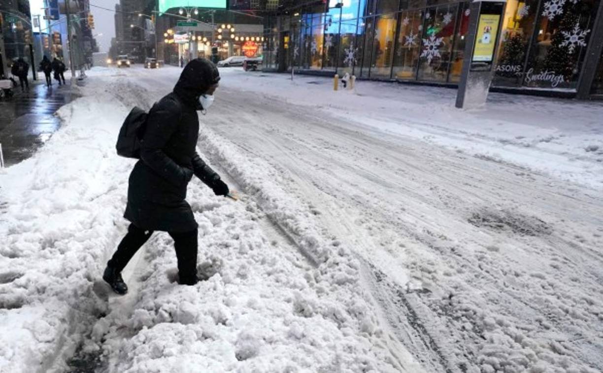 Las empresas de paquetería FedEx y UPS, que se encargan de distribuir las vacunas, dijeron que también pusieron en marcha medidas para mitigar los efectos de la tormenta.