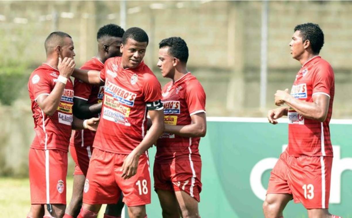 En la Real Sociedad está a prueba un delantero colombiano y en esta semana se definirá si se queda o no.