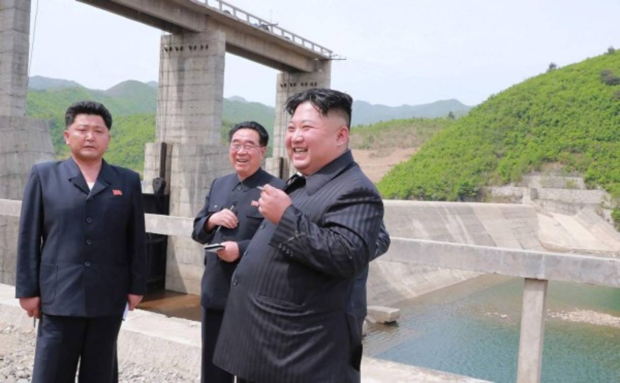 El experto teme 'el inicio del regreso a la época de las amenazas de guerra nuclear y de los insultos personales, un ciclo de tensiones peligrosas que hay que evitar a toda costa'.