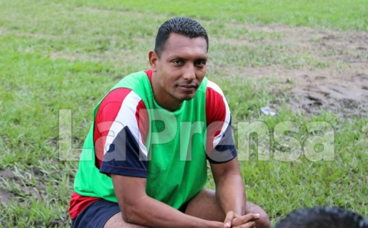 El experimentado defensa Marlon Peña, de 34 años, ha sido confirmado como nuevo fichaje de la Real Sociedad de Tocoa.