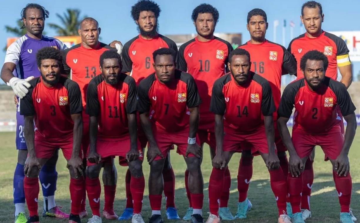 Las selecciones eliminadas en la Confederación de Fútbol de Oceanía (OFC): Samoa Americana, Islas Cook, Samoa, Islas Salomón, Tonga, Papúa Nueva Guinea (foto).
