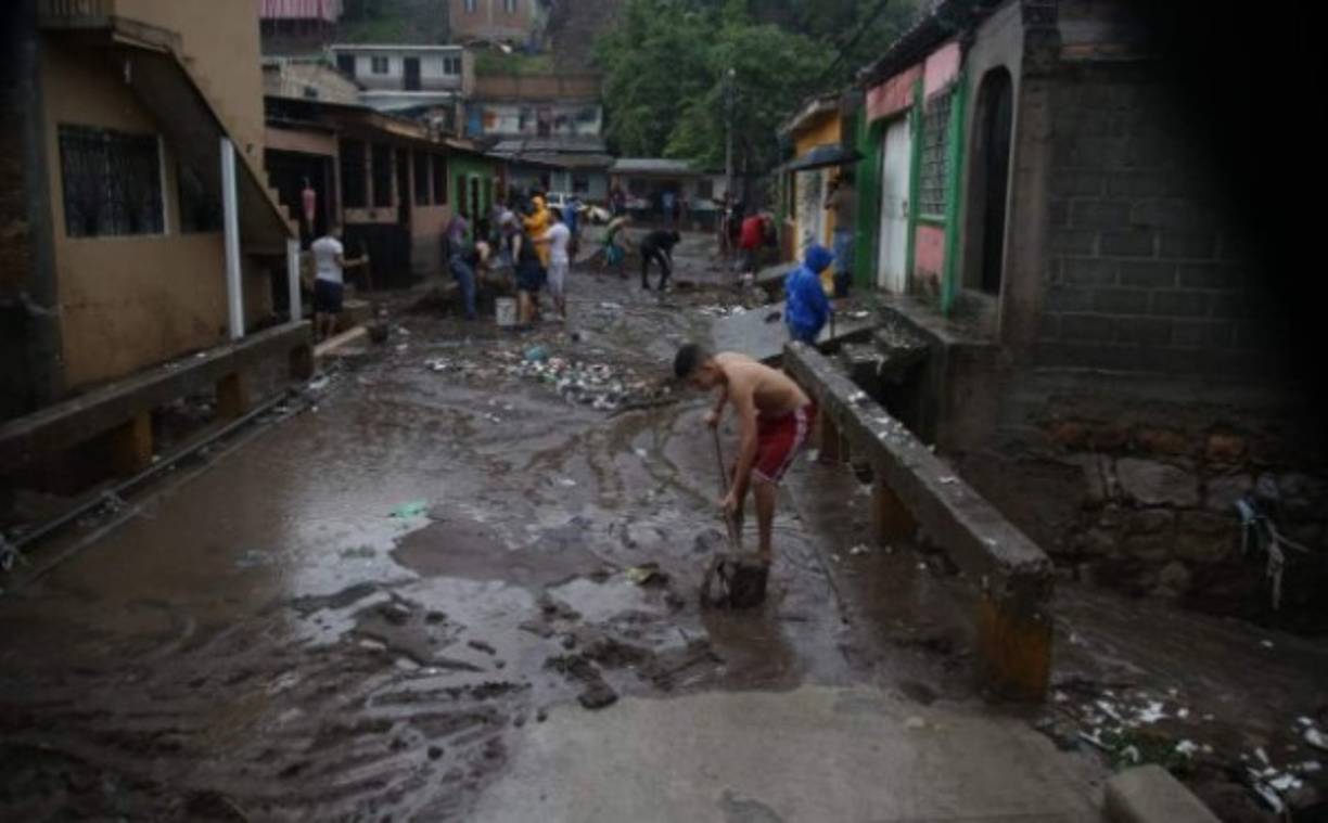 Hasta ahora solo se han reportado inundaciones por alcantarillado y deslizamientos.