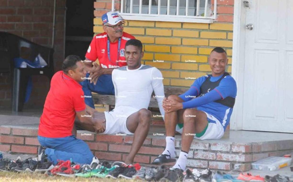 La gran novedad en el entreno del Olimpia de este martes fue la presencia de nada más y nada menos que del lateral derecho Brayan Beckeles.