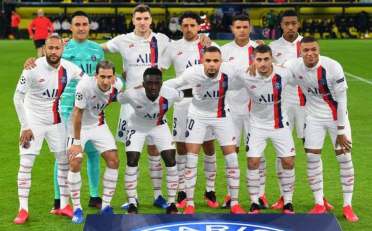 El PSG, actual campeón de la liga de Francia, confirmó cinco salidas de cara a la siguiente temporada por lo que comenzó con la revolución en cuanto al tema de bajas y fichajes para la próxima campaña.