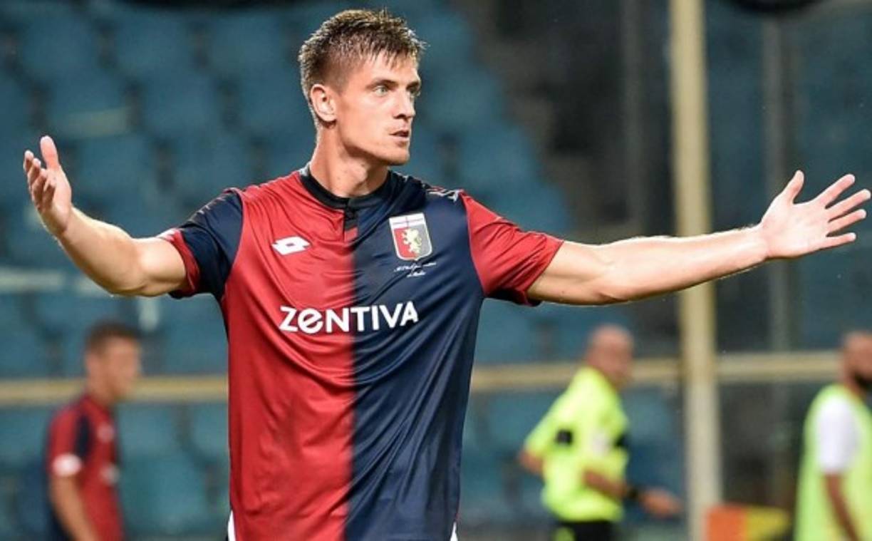 Krzysztof Piatek - Polaco, delantero, 23 años, Génova. Una de las revelaciones de la Serie A. Muchos lo consideran muy verde aún para fichar por un grande pero, de momento, el Barça ha empezado a colocarle un ojeador encima. En Polonia ya aseguran que será el nuevo Lewandowski, palabras mayores. Tiene un valor de mercado de sólo 15 millones de euros. En Génova están convencidos de que saldrá este mismo verano.