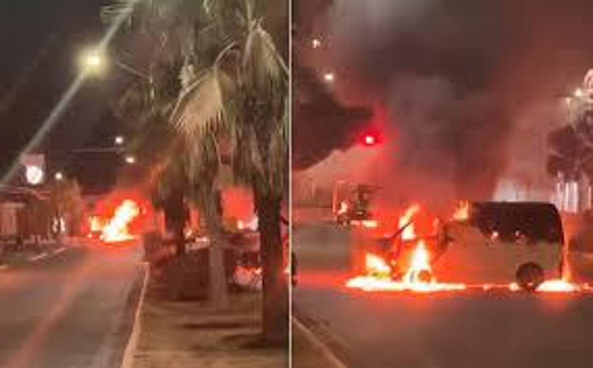 También muestran cómo sujetos armados habían instalado retenes en diferentes vialidades de la región.