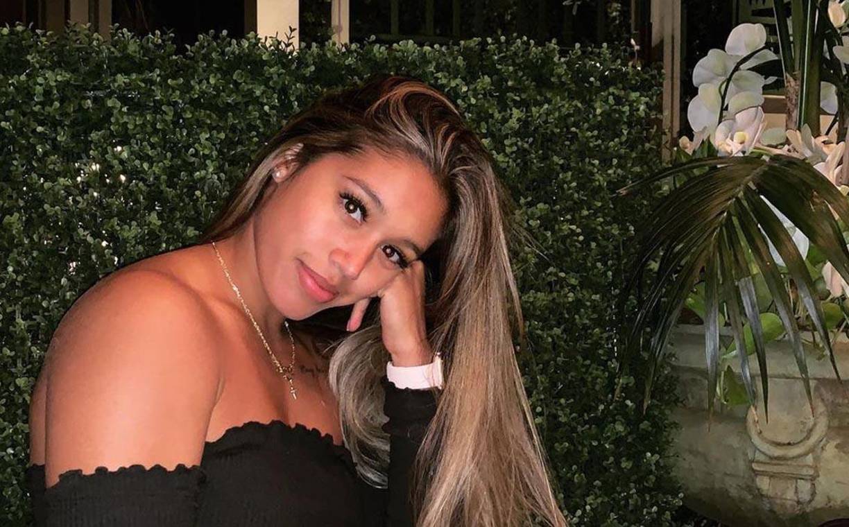 elexabahr es la cuenta de Instagram de la chica que hace unos años fue sensación en Honduras.