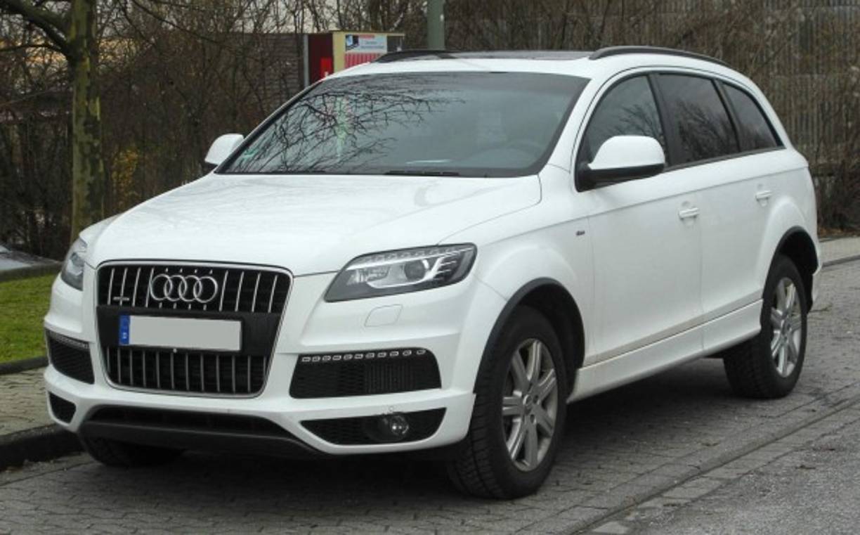Audi Q7 - 50 mil dólares.