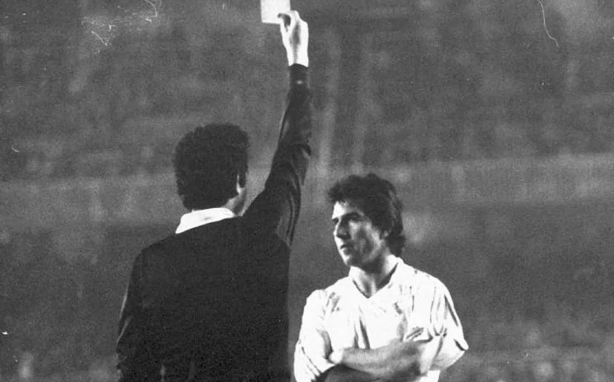 Durante su carrera arbitral, <b>dirigió un total de 132 partidos</b>. Ninguno de ellos al Barça, lógicamente, al estar adscrito al comité catalán. Sí <b>pitó al Real Madrid en 36 encuentros</b>