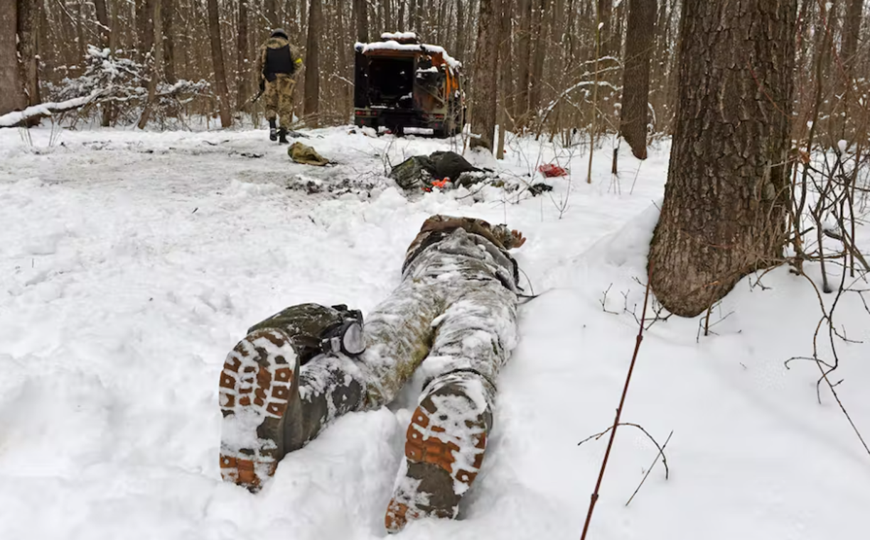Las tropas ucranianas repelen a los invasores hasta el sur del país, donde se mantienen los combates por el Donbás.