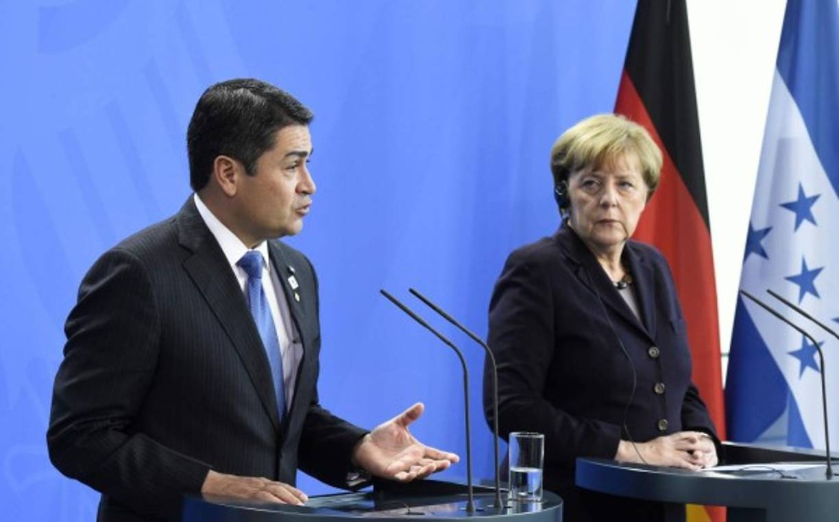 Ángela Merkel mostró su respaldo a la luchar contra la corrupción del presidente de Honduras, Juan Orlando Hernández.
