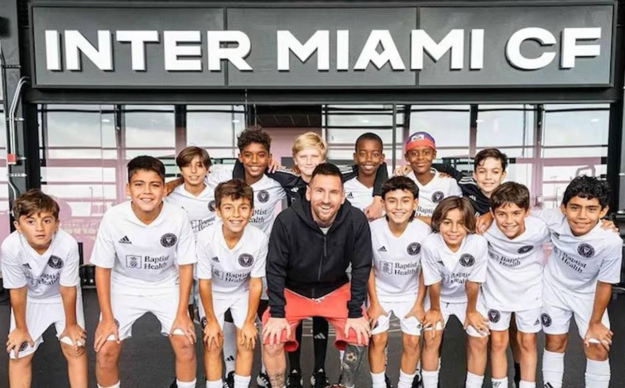 A pesar de que aún no existe una lista de los jóvenes jugadores que viajarán de Miami a Gran Canaria, es realmente factible que el hijo de ‘La Pulga’ forme parte de la plantilla.