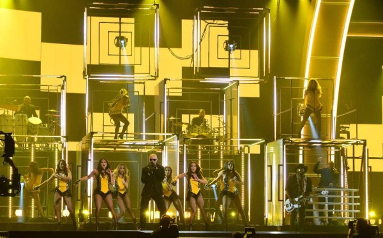 Nadie lo esperaba, pero Pitbull se sacó un as de la manga.