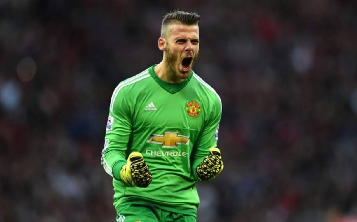 David De Gea. Estuvo a escasos minutos de ser madridista el pasado verano. Algunos directivos del Real Madrid piensan que es imposible resistirse a fichar al que será el dueño de la portería de la selección española en los próximos lustros.
