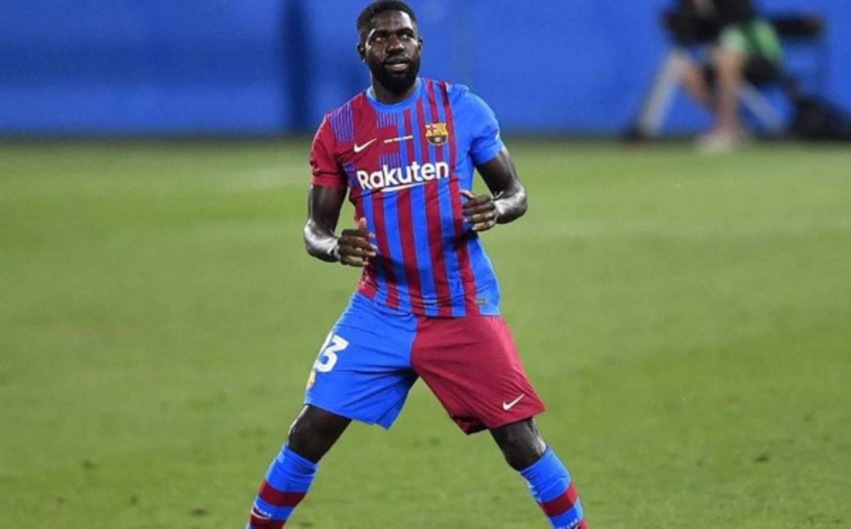 Según medios españoles, Samuel Umtiti se niega a irse del Barcelona ya que no pretende ser fichado por cualquier equipo. El zaguero ha rechazado varias ofertas pese a que no entra en los planes de Koeman. Foto AFP.
