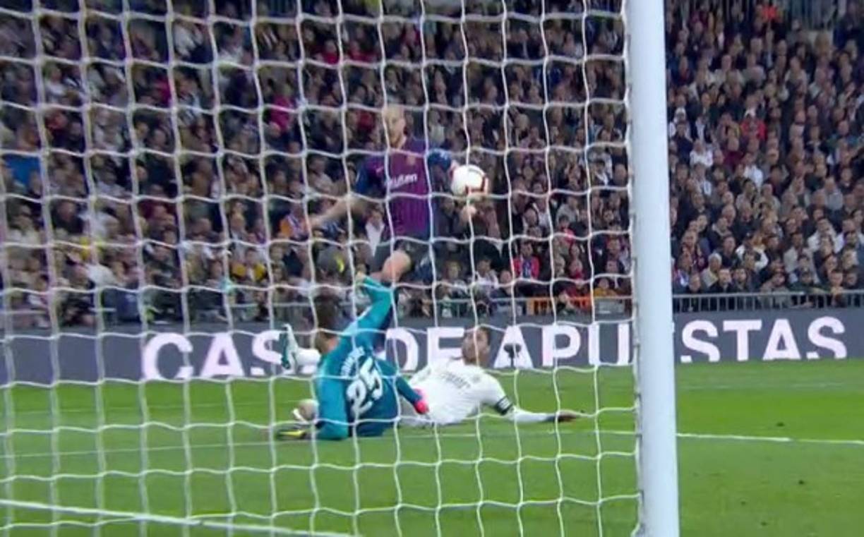 Y el único gol del partido llegó al minuto 26.Sergo Roberto habilitó de genial forma al croata, quien no perdonó y concretó el primero de Barcelona en condición de visita.