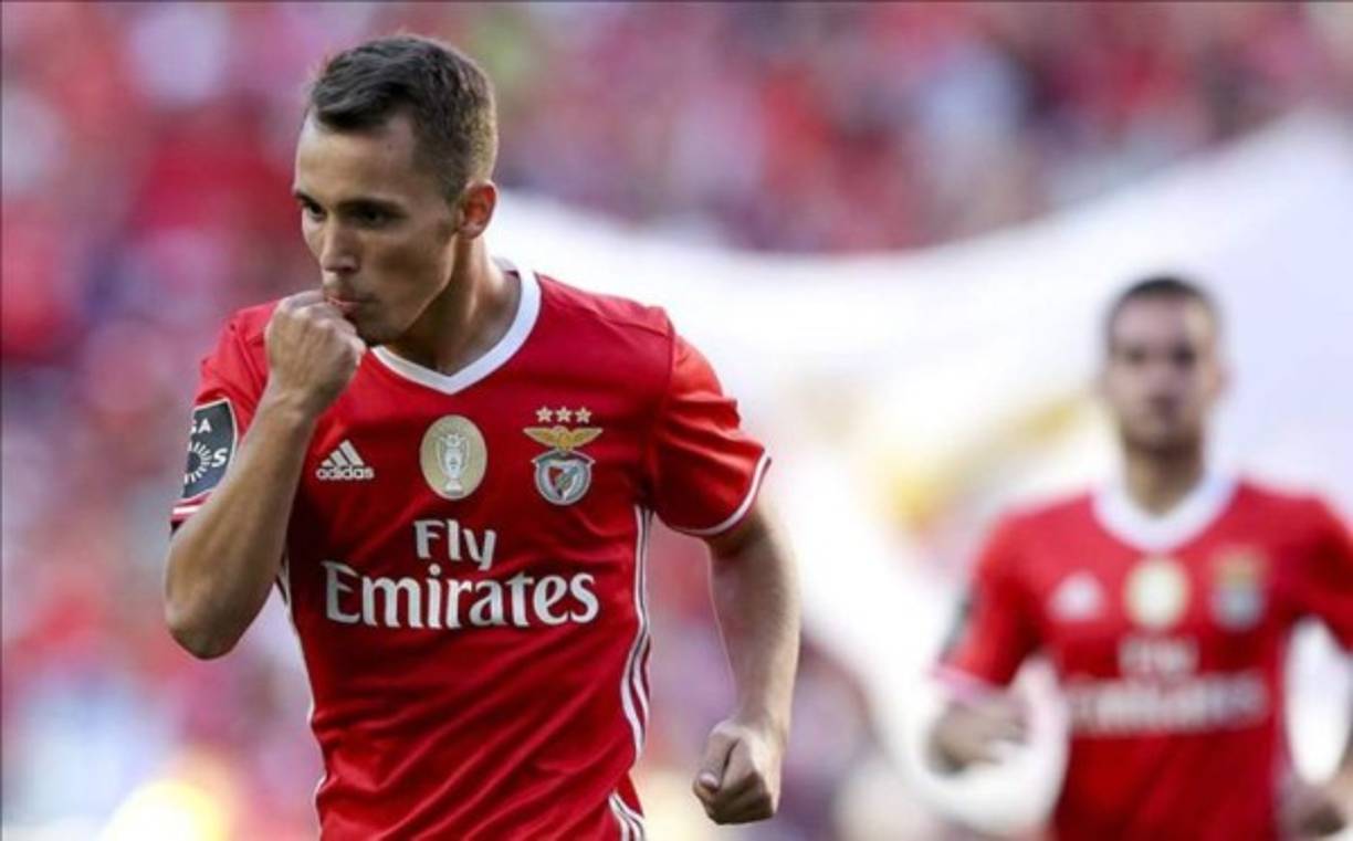 Grimaldo: El Atlético de Madrid se ha interesado en el lateral que milita en el Benfica.